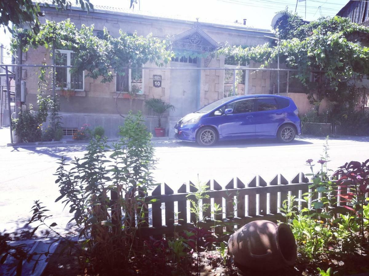 Host Family Hotel Akhaltsikhe  Bagian luar foto