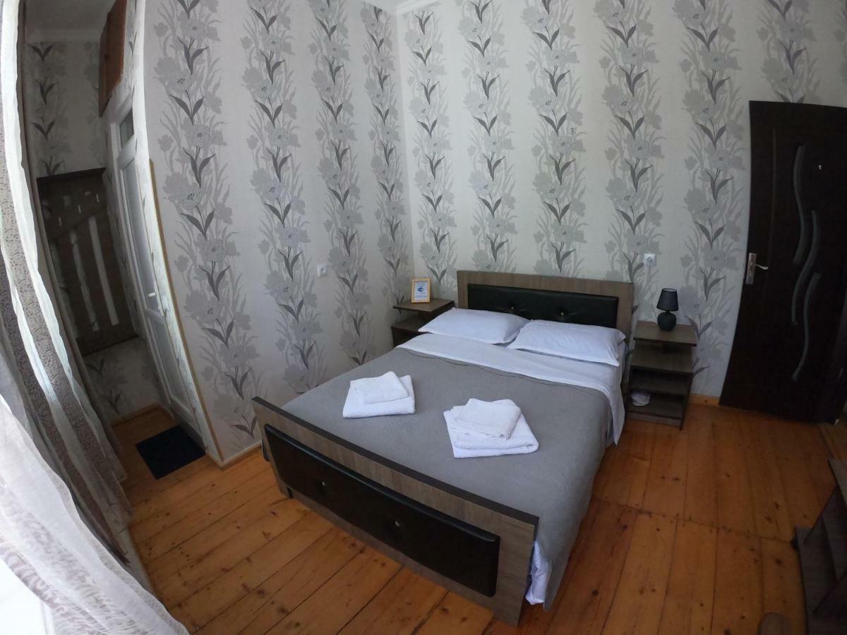 Host Family Hotel Akhaltsikhe  Bagian luar foto