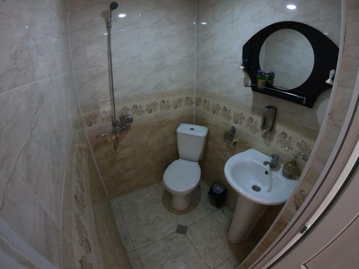 Host Family Hotel Akhaltsikhe  Bagian luar foto