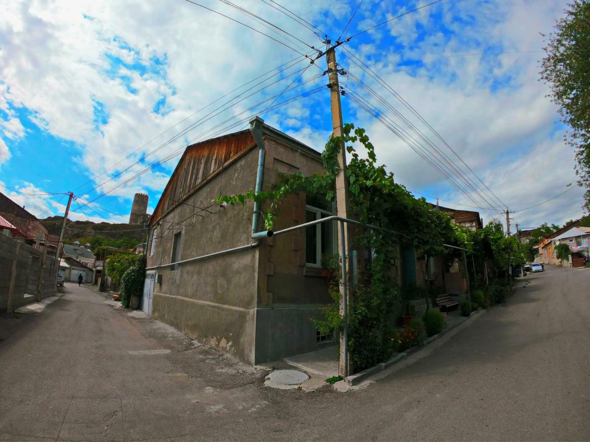 Host Family Hotel Akhaltsikhe  Bagian luar foto