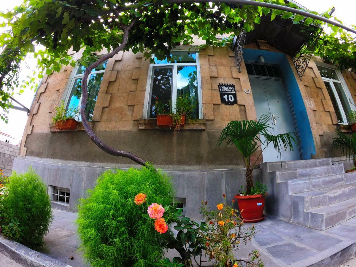 Host Family Hotel Akhaltsikhe  Bagian luar foto