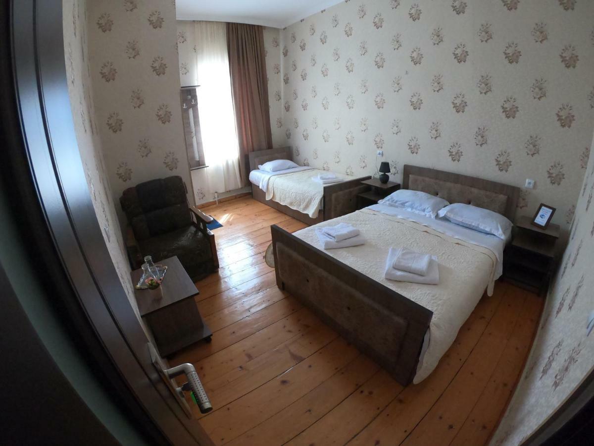 Host Family Hotel Akhaltsikhe  Bagian luar foto
